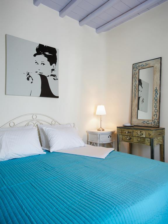 Gt Luxury Suites Ornos  Exteriör bild